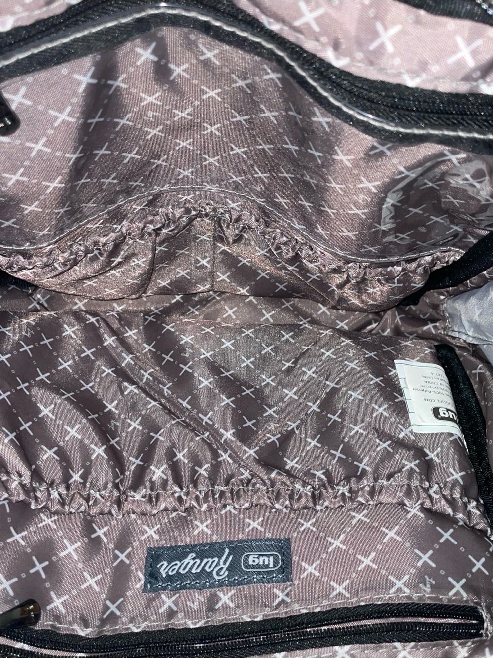 lug Black Quilted Toiletry Bag - Picture 3 of 4